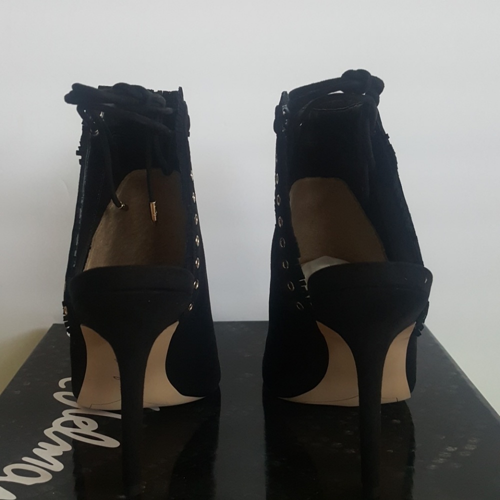 New Sam Edelman Artie Black Suede Heels - Picture 4 of 8